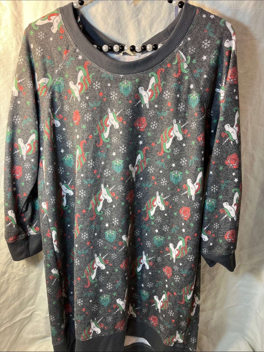 Love on a hanger Christmas unicorn 🦄 tunic